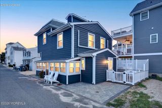 69 Spray Way, Lavallette, NJ 08735