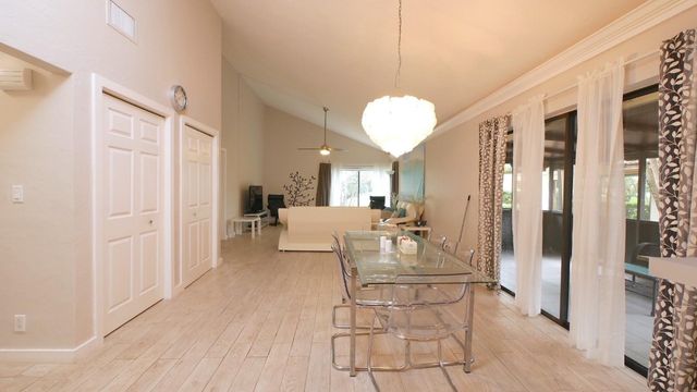 5616 Hammock Lane 114, Lauderhill, FL 33319