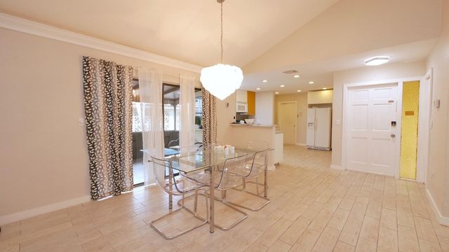 5616 Hammock Lane 114, Lauderhill, FL 33319