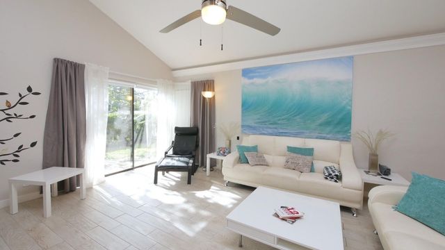 5616 Hammock Lane 114, Lauderhill, FL 33319