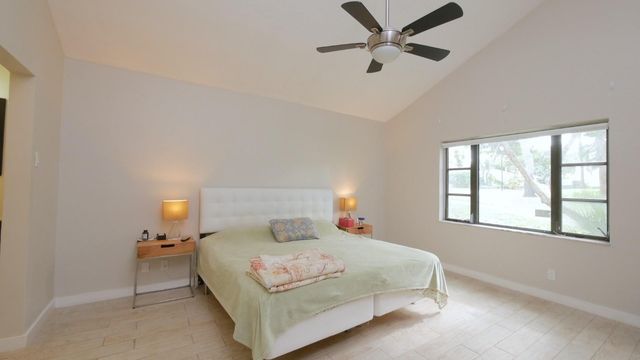 5616 Hammock Lane 114, Lauderhill, FL 33319