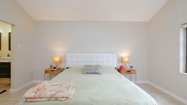 5616 Hammock Lane 114, Lauderhill, FL 33319