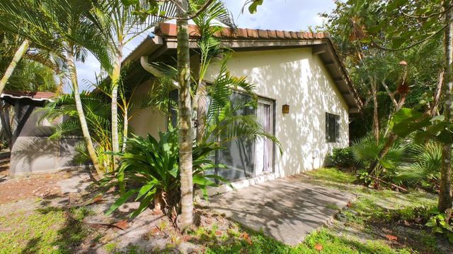 5616 Hammock Lane 114, Lauderhill, FL 33319