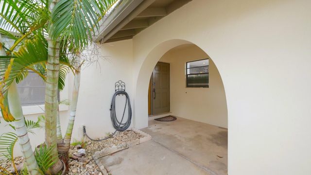 5616 Hammock Lane 114, Lauderhill, FL 33319