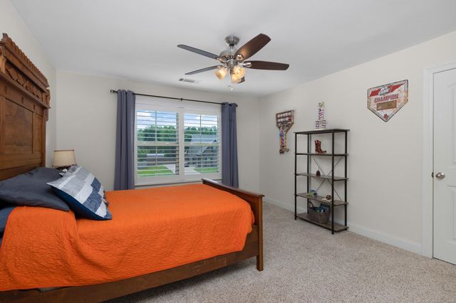 178 E CHERRYBARK DR, Atoka, TN 38004
