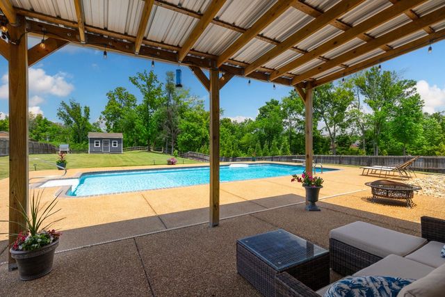 178 E CHERRYBARK DR, Atoka, TN 38004