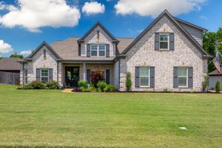 178 E CHERRYBARK DR, Atoka, TN 38004