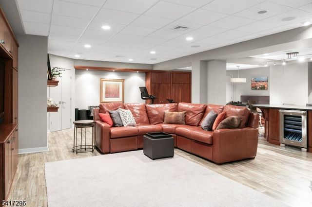 92 Shannon Hill Rd, Bernards Twp., NJ 07920