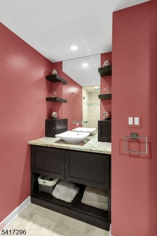 92 Shannon Hill Rd, Bernards Twp., NJ 07920