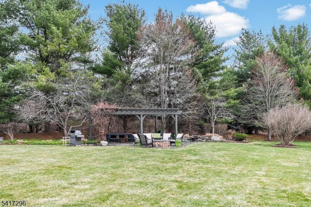 92 Shannon Hill Rd, Bernards Twp., NJ 07920