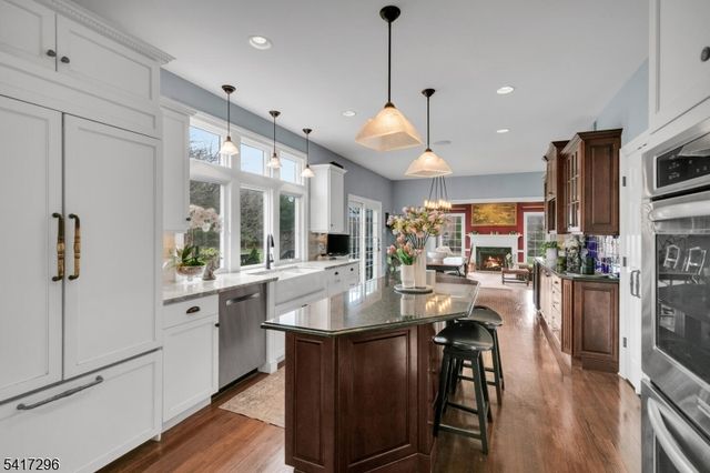 92 Shannon Hill Rd, Bernards Twp., NJ 07920