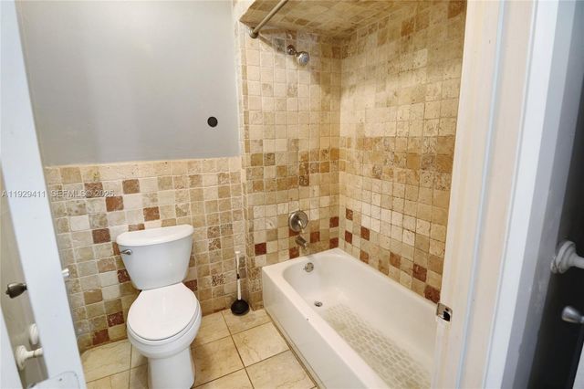 6352 Boulevard Of Champions 1, North Lauderdale, FL 33068