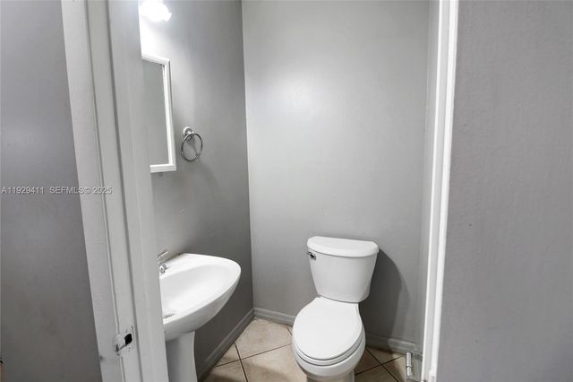 6352 Boulevard Of Champions 1, North Lauderdale, FL 33068