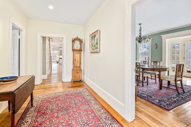 8 Washington Street, Sherborn, MA 01770