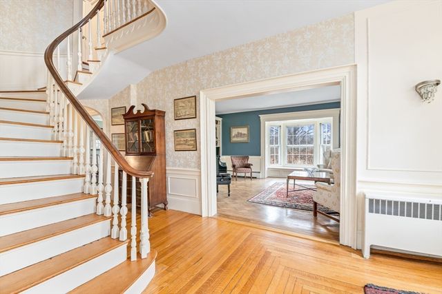 8 Washington Street, Sherborn, MA 01770