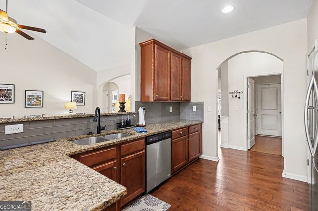 720 Hot Springs Trail, Mcdonough, GA 30252