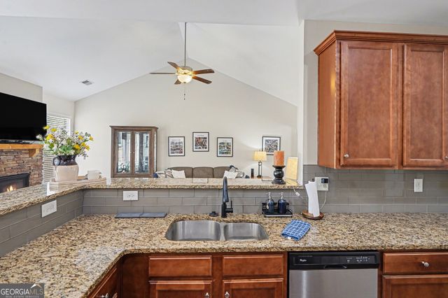 720 Hot Springs Trail, Mcdonough, GA 30252