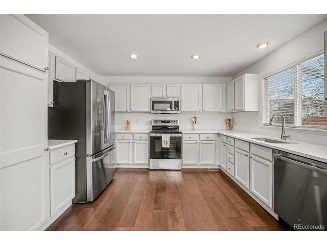 9308 Wolfe Dr, Highlands Ranch, CO 80129