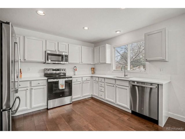 9308 Wolfe Dr, Highlands Ranch, CO 80129