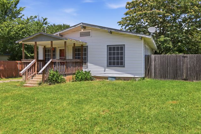317 Billingslea Drive, Mansfield, TX 76063