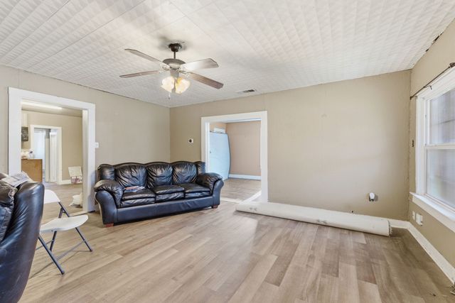 317 Billingslea Drive, Mansfield, TX 76063
