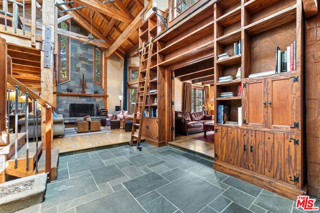 8497 Harold Way, Los Angeles, CA 90069