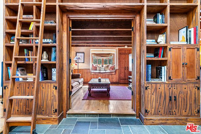 8497 Harold Way, Los Angeles, CA 90069