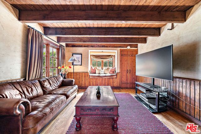 8497 Harold Way, Los Angeles, CA 90069