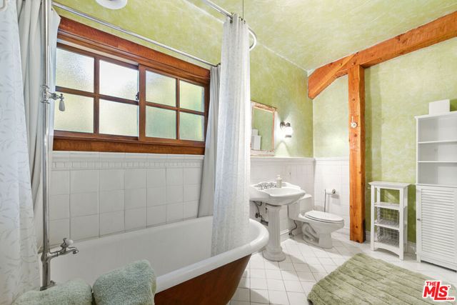 8497 Harold Way, Los Angeles, CA 90069