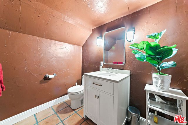 8497 Harold Way, Los Angeles, CA 90069