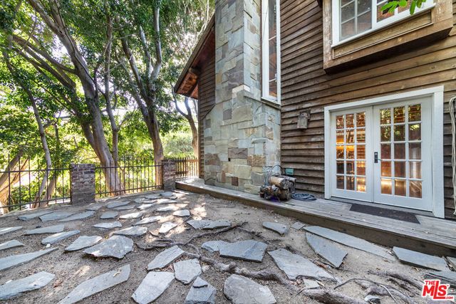 8497 Harold Way, Los Angeles, CA 90069