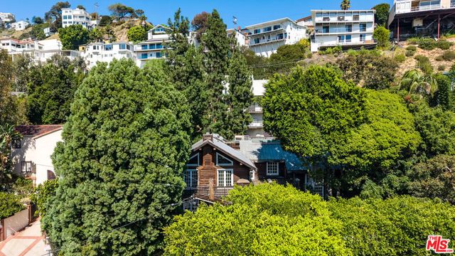 8497 Harold Way, Los Angeles, CA 90069