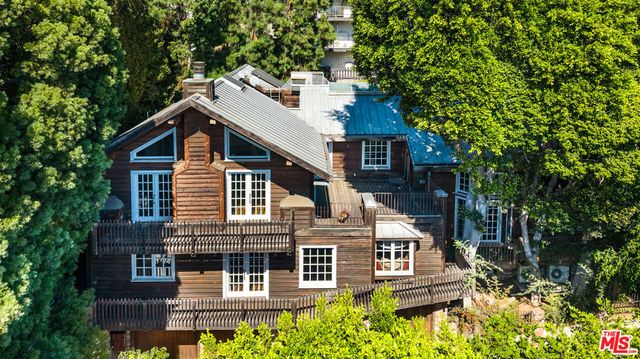 8497 Harold Way, Los Angeles, CA 90069