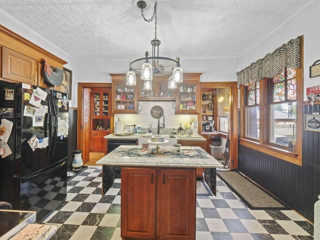 516 Maple Street, Manistee, MI 49660