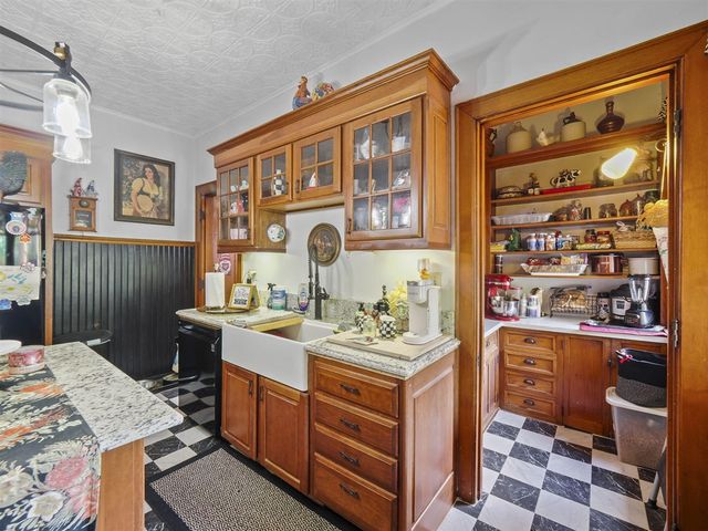 516 Maple Street, Manistee, MI 49660