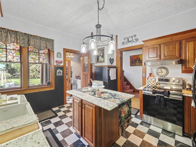 516 Maple Street, Manistee, MI 49660