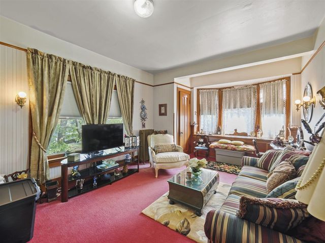 516 Maple Street, Manistee, MI 49660