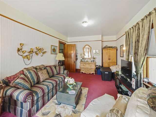 516 Maple Street, Manistee, MI 49660