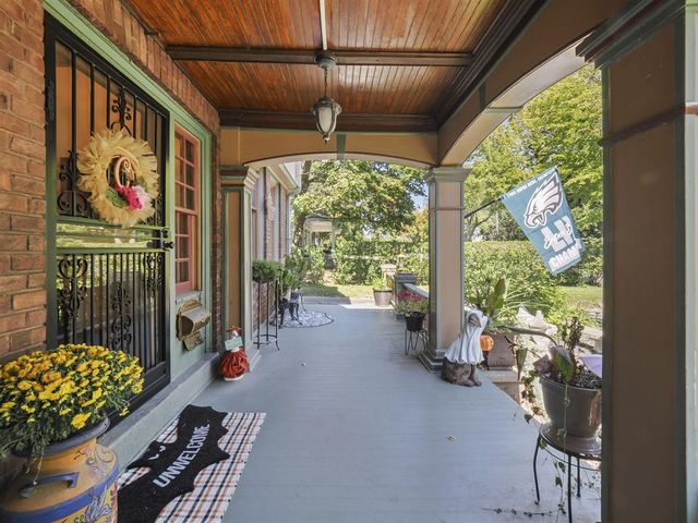 516 Maple Street, Manistee, MI 49660