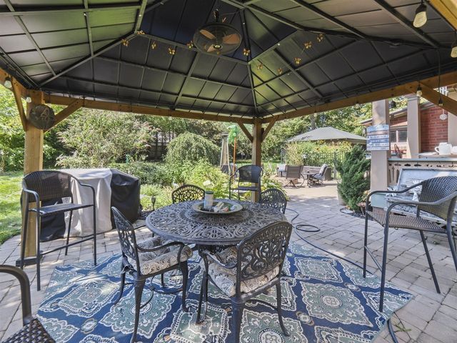 516 Maple Street, Manistee, MI 49660