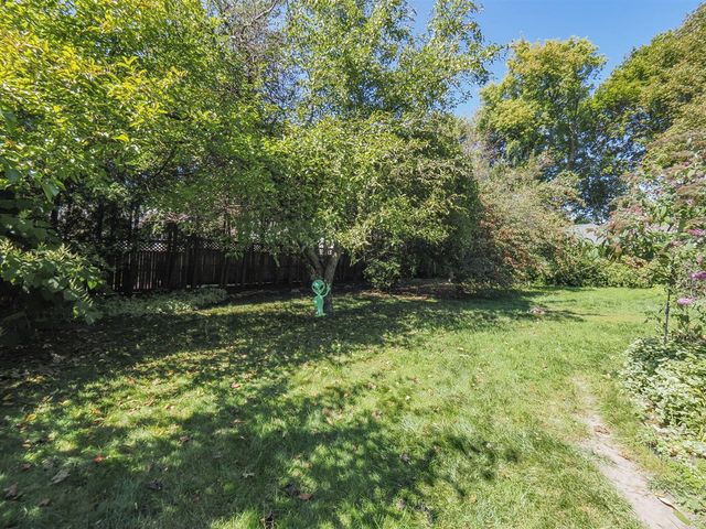 516 Maple Street, Manistee, MI 49660