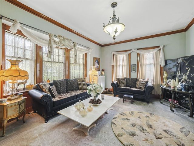 516 Maple Street, Manistee, MI 49660