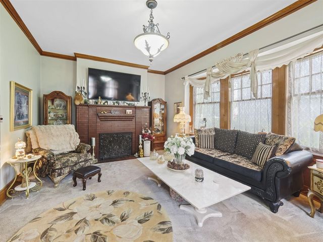 516 Maple Street, Manistee, MI 49660