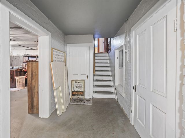 516 Maple Street, Manistee, MI 49660