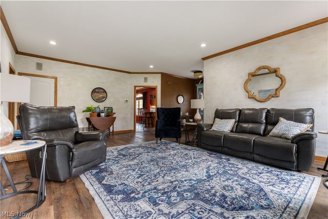 4101 Cove Circle NW, Canton, OH 44708