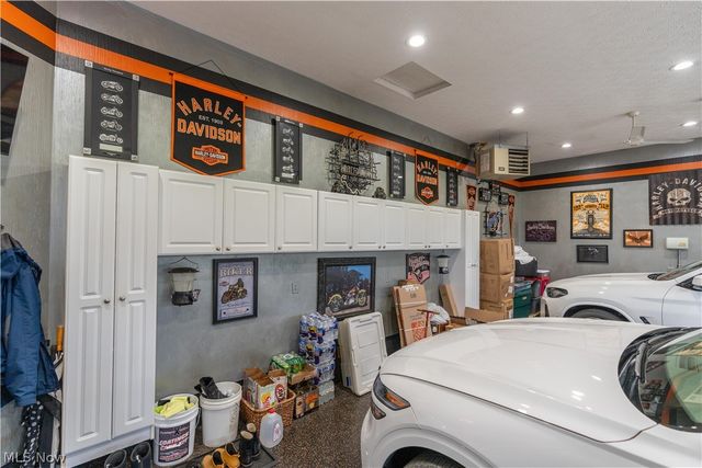 4101 Cove Circle NW, Canton, OH 44708