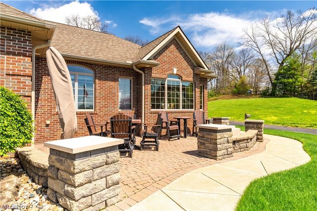 4101 Cove Circle NW, Canton, OH 44708