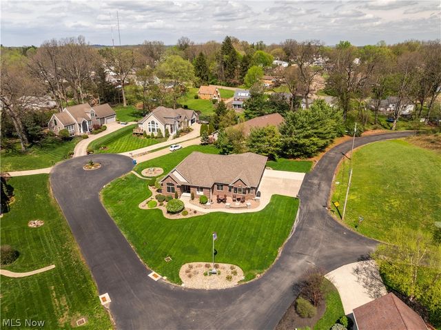 4101 Cove Circle NW, Canton, OH 44708