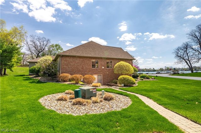 4101 Cove Circle NW, Canton, OH 44708