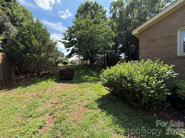 9108 Wilson Heights Avenue, Hildebran, NC 28637